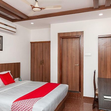 Oyo 29859 Rds Guest House Ambur Exteriör bild