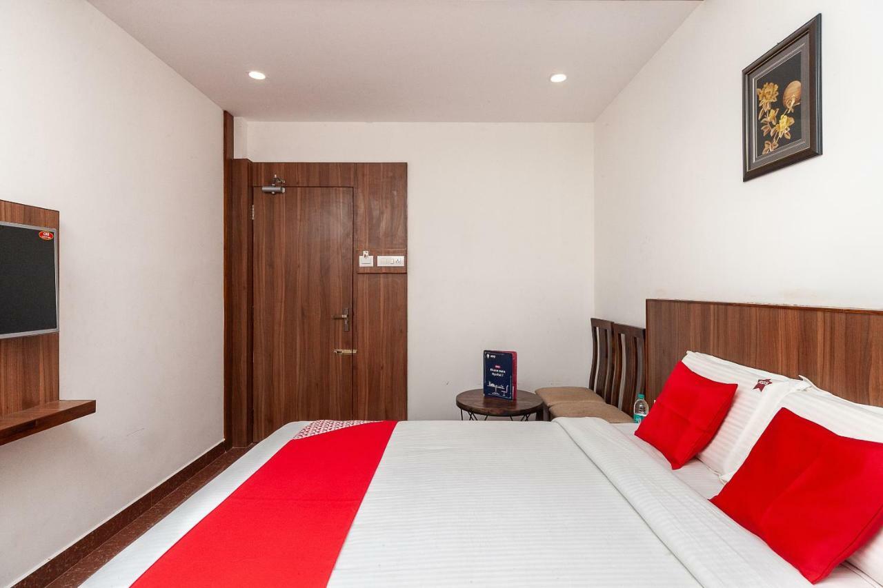 Oyo 29859 Rds Guest House Ambur Exteriör bild