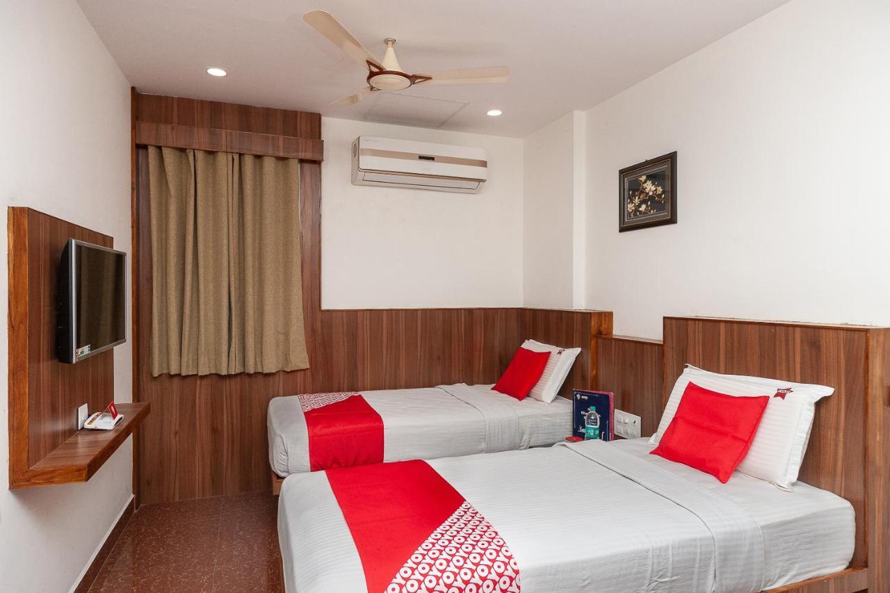 Oyo 29859 Rds Guest House Ambur Exteriör bild
